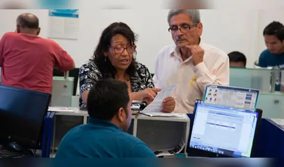 ¿Te cobran de más en tu recibo telefónico? Esto debes hacer para que te devuelvan tu dinero