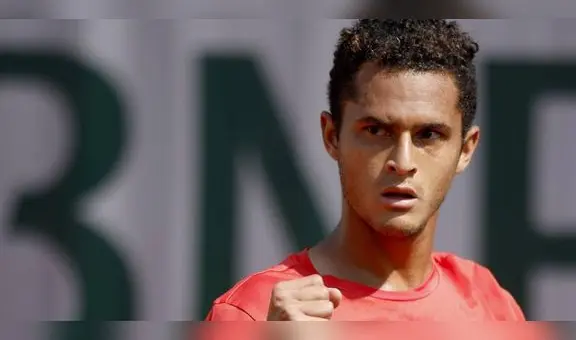 ¡Juan Pablo Varillas clasificó a octavos de final del Roland Garros! Derrotó 3-2 a Hurkacz