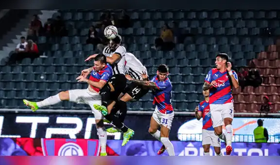 Cerro Porteño venció 2-0 a Libertad por el Torneo Apertura de Paraguay