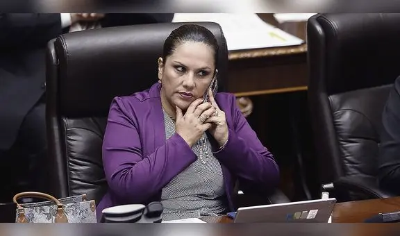Comisión de Ética aprueba denunciar a Digna Calle por licencia prolongada en EE. UU.