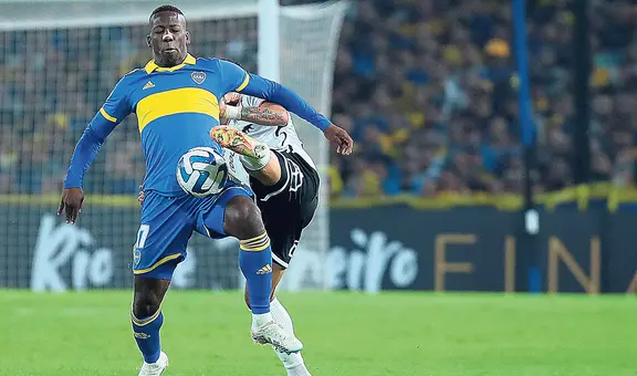 Luis Advíncula sufrió una lesión y quedó fuera de la Bicolor