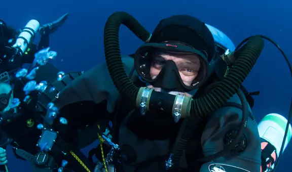 Científico logra récord de permanecer 100 días bajo el agua y cuenta qué descubrió