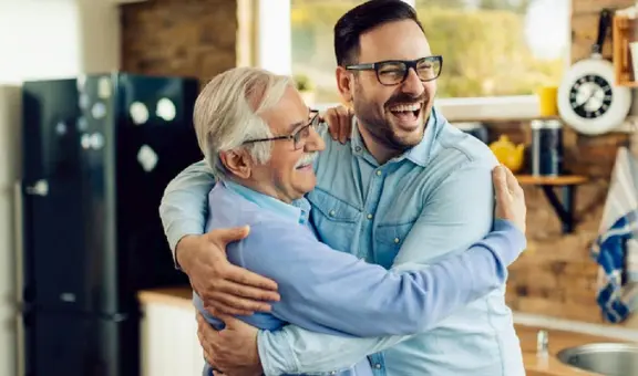 Saludos por el Día del Padre: palabras para felicitar por WhatsApp