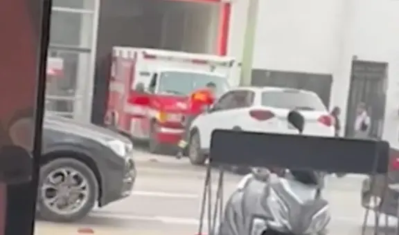 Chorrillos: conductora de auto que impedía salida de ambulancia será multada con más de S/2.000