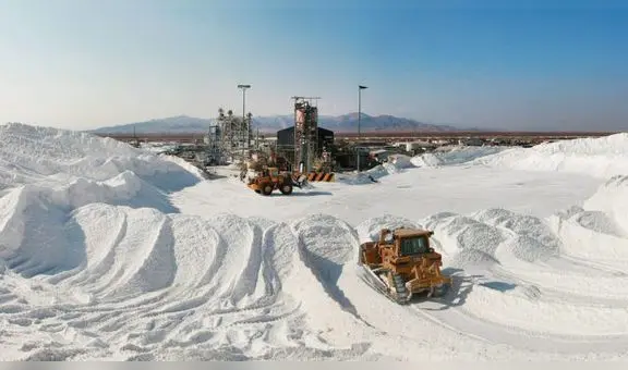 Chile iniciará licitación de permisos de litio en primer semestre de 2024