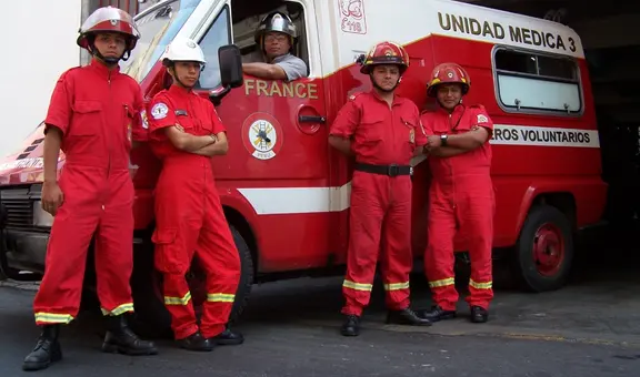 ¿Cómo postular para ser Bombero en el Perú y qué requisitos debes cumplir?