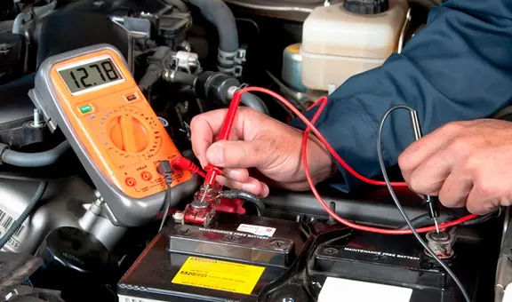 ▷ ¿Se agotó la batería de tu auto? Aprende a encenderlo en dos sencillos pasos