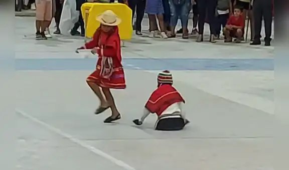 “Hermoso don”: niño sin piernas sorprende por su destreza para bailar huaino en Amazonas