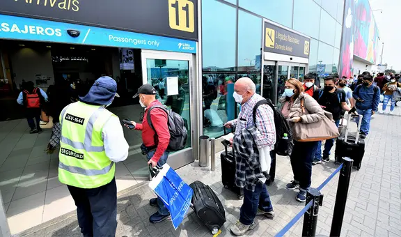 Feriado largo: conoce qué hacer si se retrasa o cancela tu vuelo