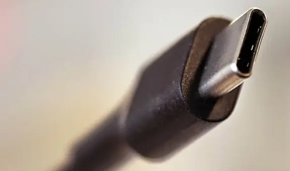 ¿Por qué el conector USB tipo C es el más usado y cuáles son sus características?