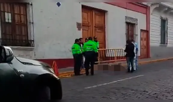 Policía muere tras estrellar su moto contra una baranda en Arequipa