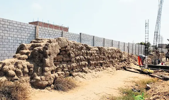 Invasiones siguen creciendo y destruyen zona de Chan Chan