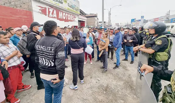 Colas y caos por protesta de choferes en estación del Metropolitano