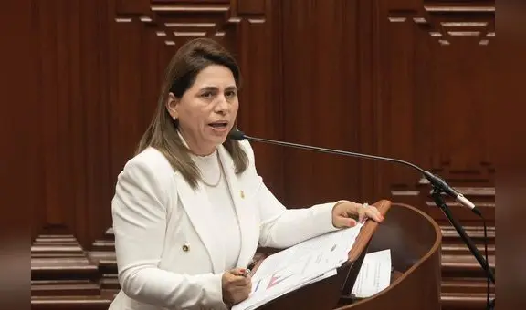 EsSalud tiene nueva presidenta: Rosa Gutiérrez Palomino reemplaza a Aurelio Orellana