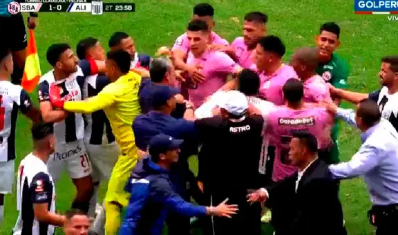 Jugadores de Alianza y Boys se pelaron: Haro expulsó a 2, revisó el VAR y anuló las rojas