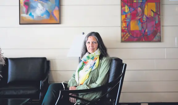 Claudia Piñeiro: “Los hombres tienen que darse cuenta de que el patriarcado también les  hace daño”