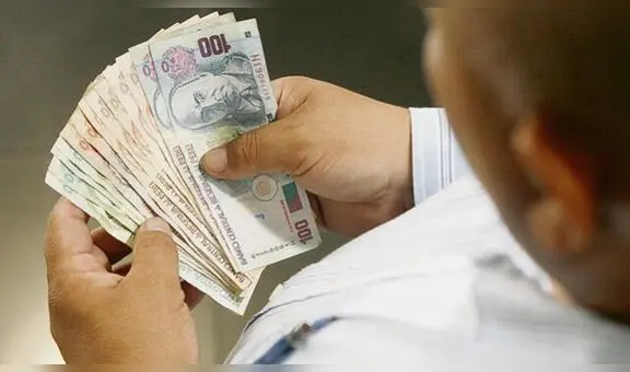 Dina Boluarte espera anunciar "pronto" el incremento del sueldo mínimo