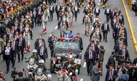 Gran Parada Militar: alcalde de San Borja es captado escoltando a caballo a la presidenta Boluarte