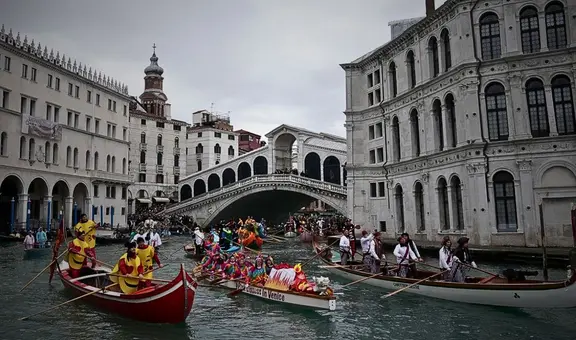 Unesco advierte que Venecia puede ser declarada como patrimonio en peligro por turismo masivo