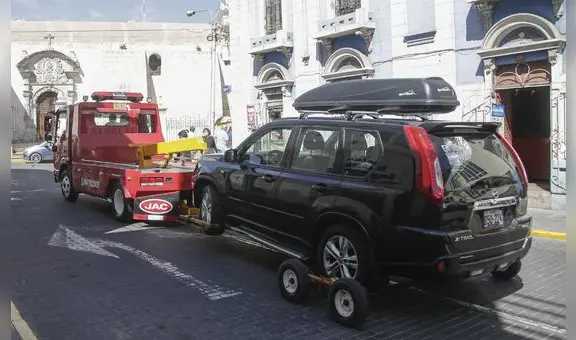 Arequipa: grúas vuelven bajo modalidad controversial