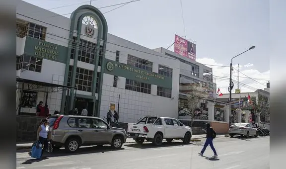 Policías no pueden dejar vehículos frente a comisarías en Arequipa