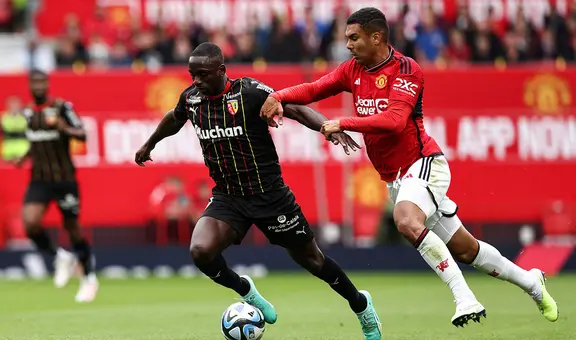 Manchester United venció 3-1 a Lens de Francia en partido amistoso de pretemporada