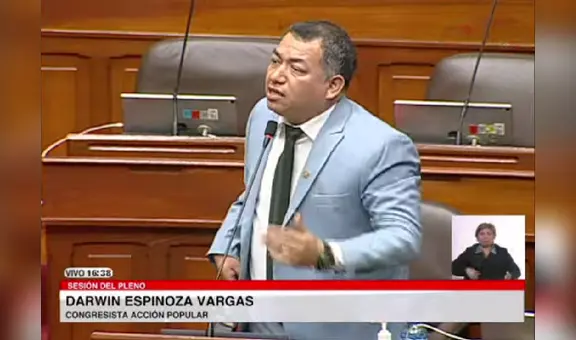 Darwin Espinoza: "Si María del Carmen hubiera postulado como vocera, solo tendría un voto"