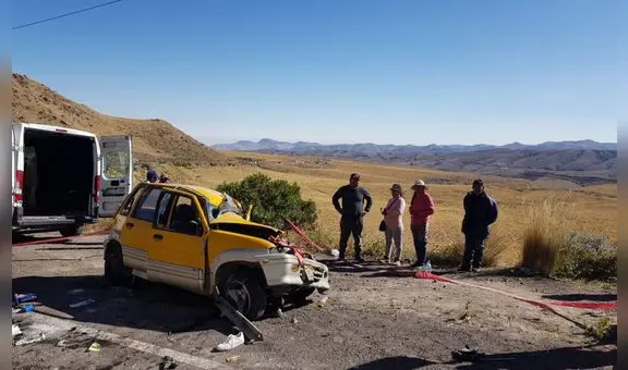 Tres integrantes de familia mueren en accidente en vía Arequipa-Puno