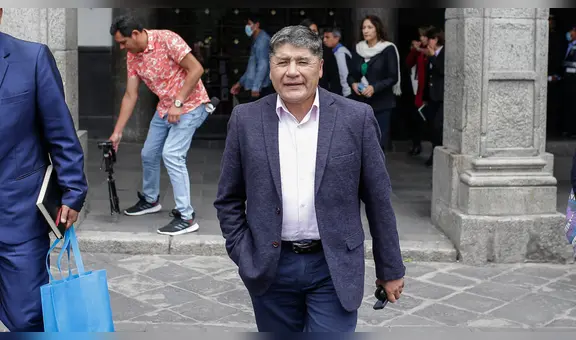 Arequipa: piden vacancia de alcalde Rivera por caso de su mascota