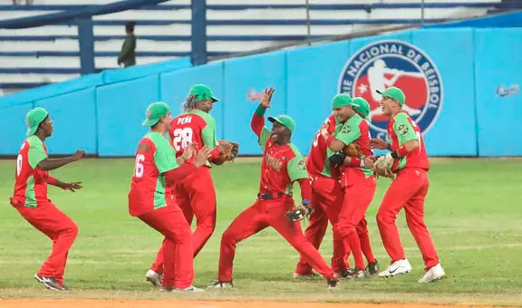 Las Tunas son campeones de la Serie Nacional de Cuba al vencer a Industriales en el juego 4