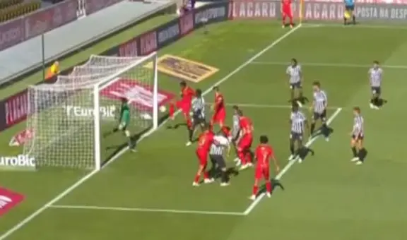 Jesús Castillo casi comete blooper en gol de Gil Vicente: el VAR lo salvó por centímetros