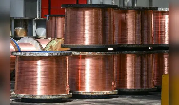 Ralentización china arrastra cotización global del cobre