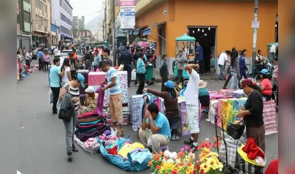 INEI: aumenta empleo precario y mal remunerado en Lima para julio