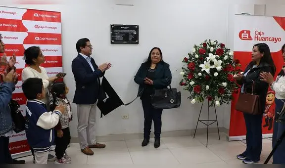 Caja Huancayo rinde homenaje a sus colaboradores fallecidos por la pandemia COVID -19