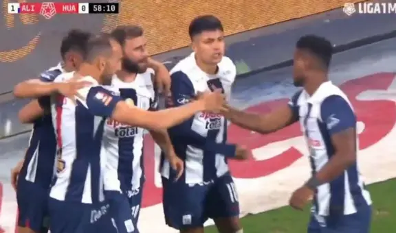 Tras una espectacular corrida de Aldair Rodríguez, Hernán Barcos marca el 1-0 de Alianza Lima
