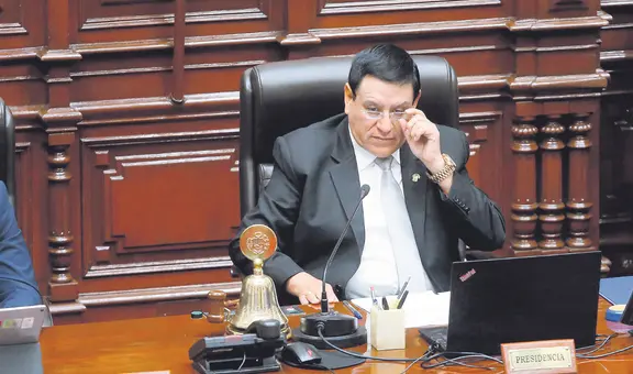 Aparecen chats delatores del despacho de Alejandro Soto