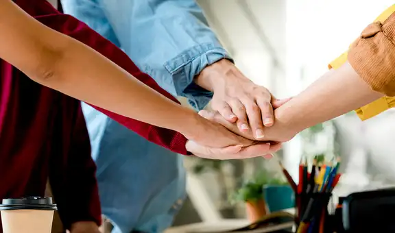 8 de cada 10 peruanos son felices en sus lugares de trabajo, según estudio