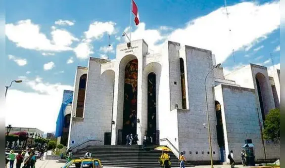 Arequipa: dictan 8 meses de prisión preventiva contra profesor acusado de tocamientos indebidos