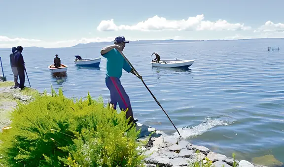 Puno toma agua contaminada para potabilizarla