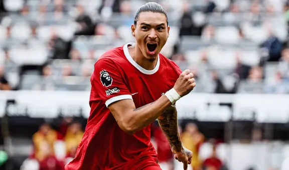 Con un doblete de Darwin Núñez, Liverpool le dio vuelta y venció 2-1 a Newcastle por Premier