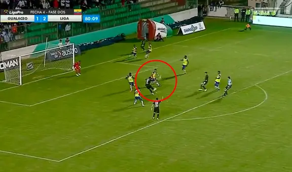 Paolo Guerrero cometió tremendo blooper con LDU de Quito y es duramente criticado por los hinchas