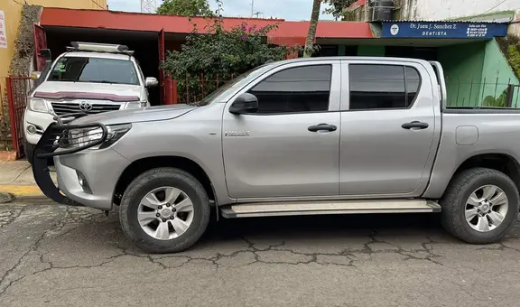 ¿Dejaste tu carro estacionado frente a una cochera? Esta es la cuantiosa multa que deberás pagar