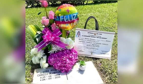 Hija lleva su título de médico a cementerio en Ica y se lo dedica a su madre: “El cielo está de fiesta”