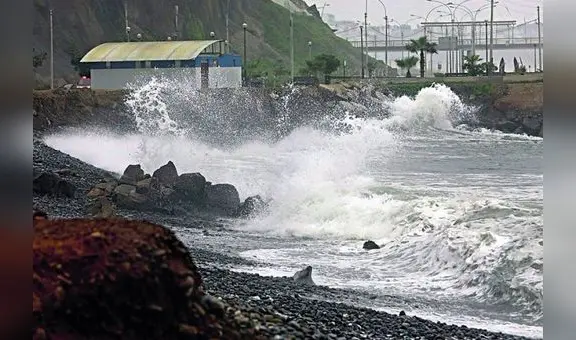 ¡Chorrillos, Ancón y más! Cerca de 70 puertos en el litoral peruano están cerrados por oleajes