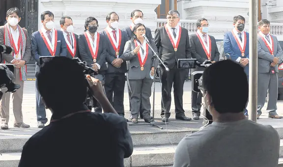 Minedu rechaza ley del Congreso que repone a docentes cesados