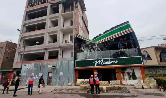SJL: muro de vivienda en construcción se derrumba y cae sobre techo de local
