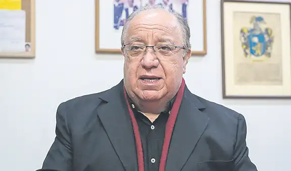 Fernando Tuesta: “Lo que viene es dejar de ser una democracia que ya es, por sí sola, deficiente, endeble”