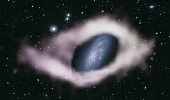 Astrónomos hallan misteriosa galaxia envuelta, como regalo, en una cinta cósmica
