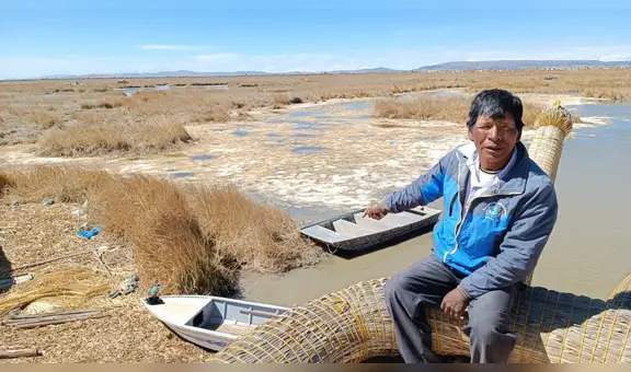 Ciudadanos de los Uros se quedan sin camino para transitar por descenso del lago Titicaca