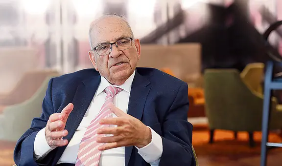 Shimon Shetreet: “Los poderes políticos como el Congreso no pueden controlar a los órganos judiciales”